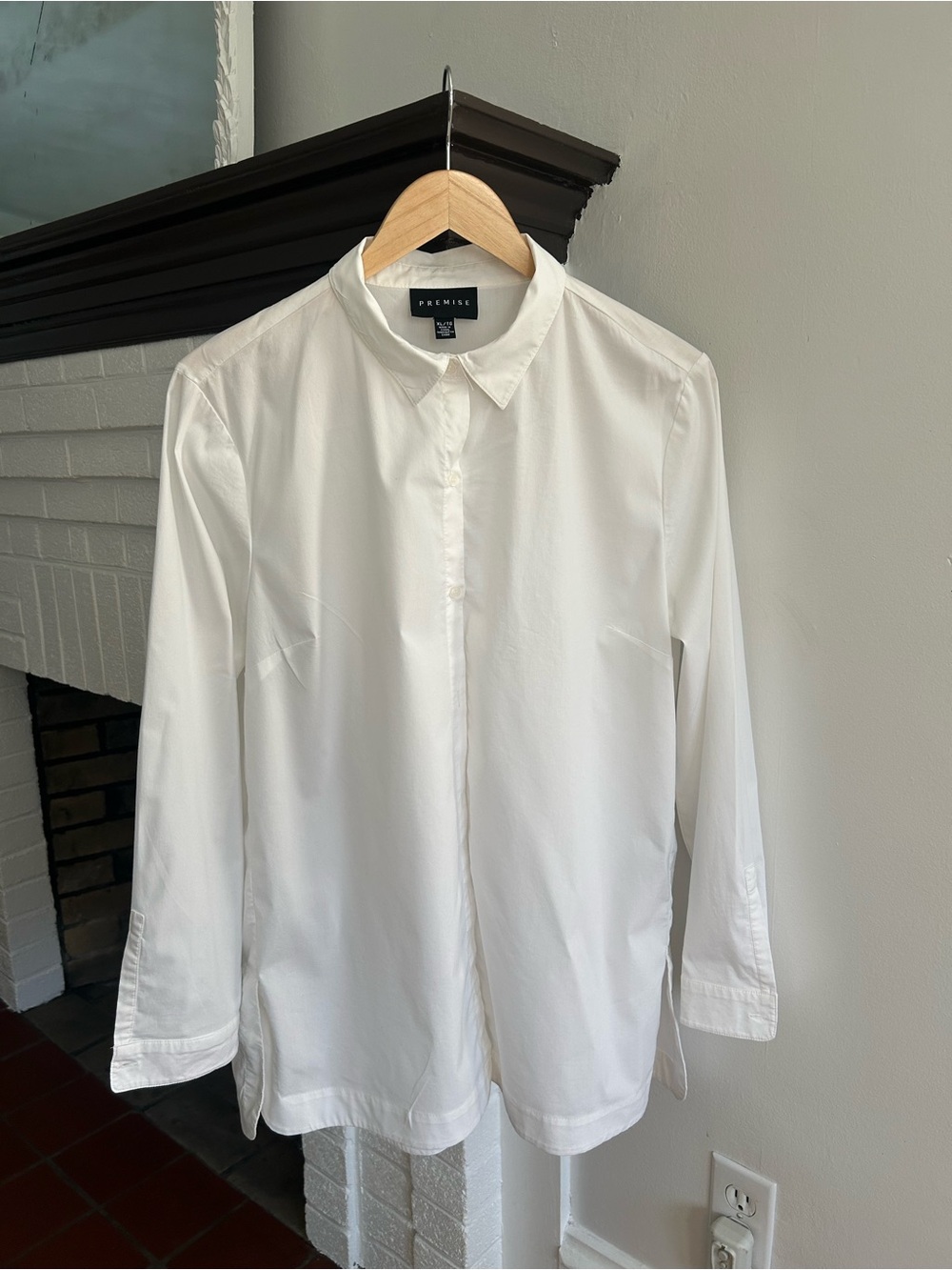 Premise White Women’s Button-Down Long Sleeve Shirt